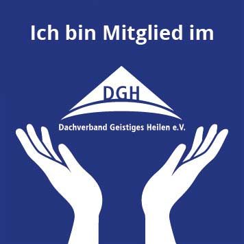 Logo mit dem Text: "Ich bin Mitglied im DGH" und Händen auf blauem Hintergrund.